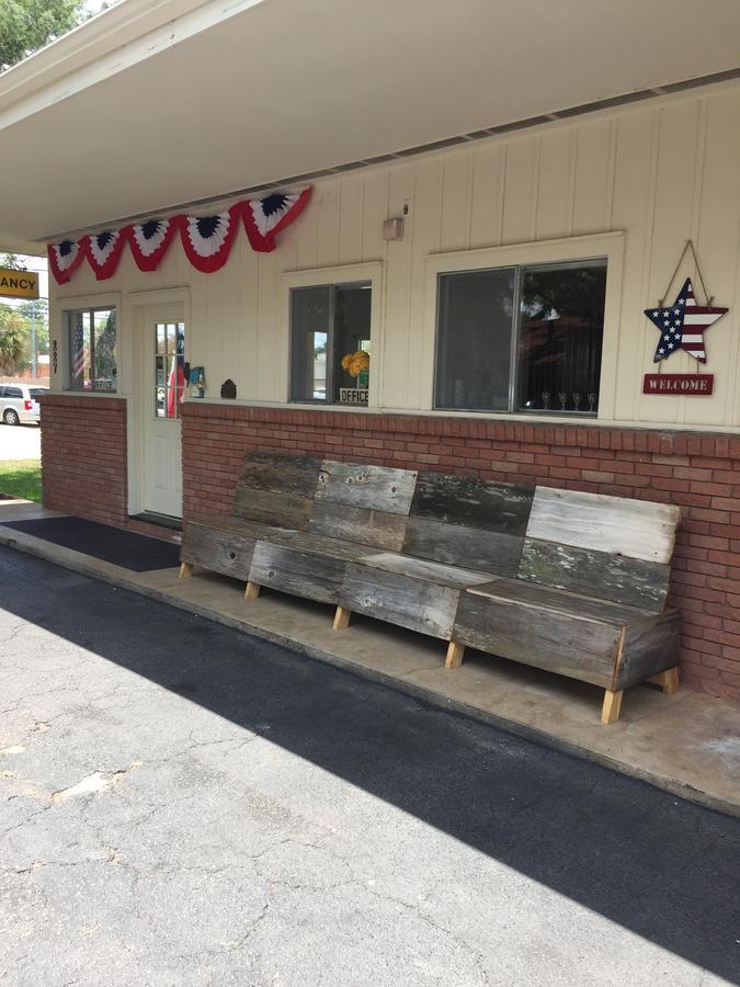 The Oak Motel La Grange Εξωτερικό φωτογραφία