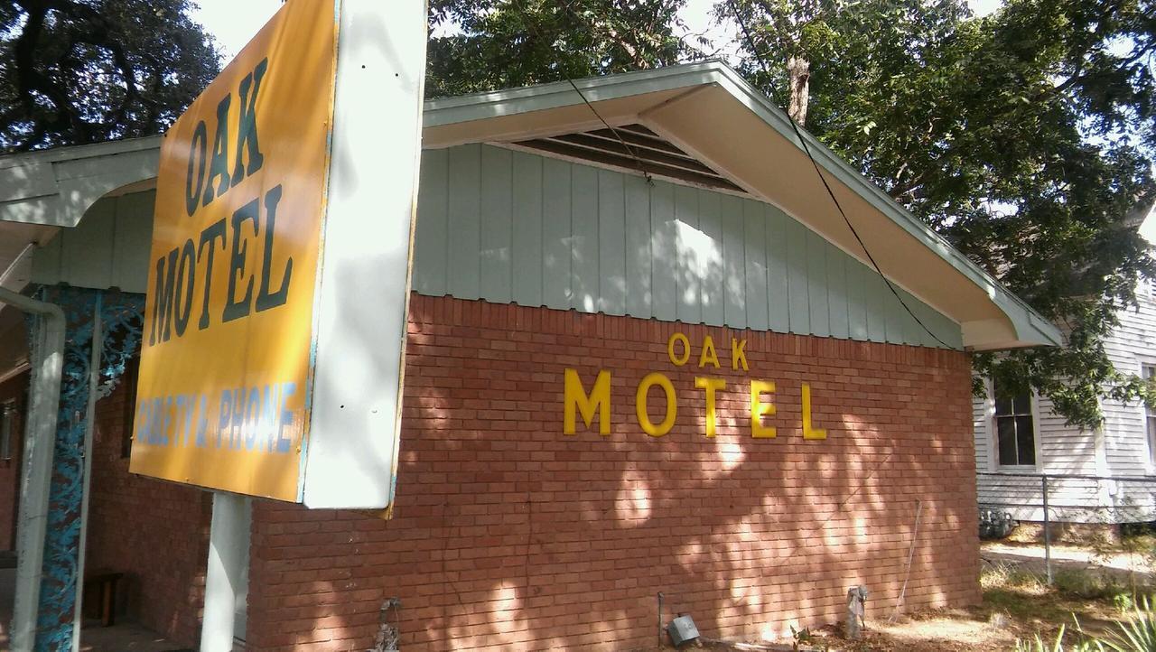 The Oak Motel La Grange Εξωτερικό φωτογραφία
