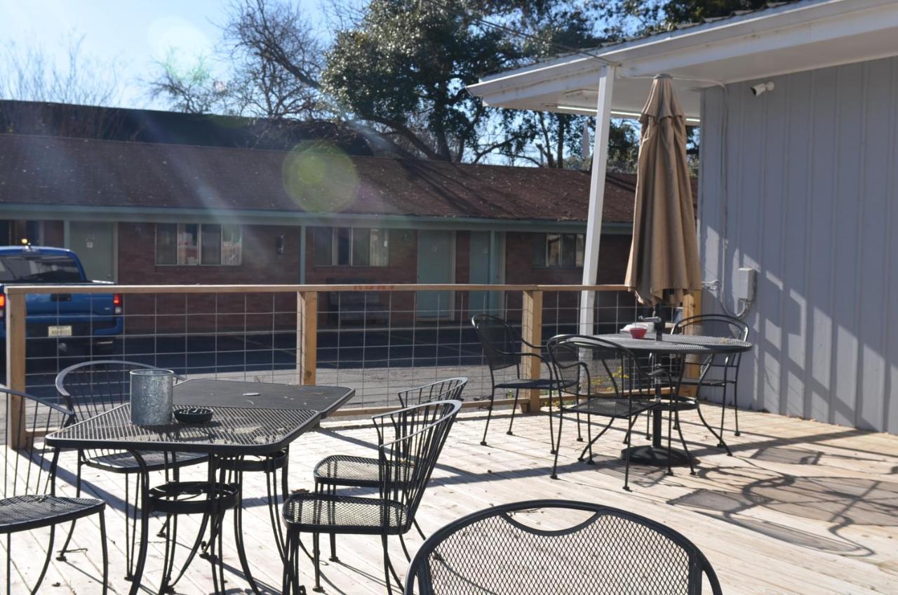 The Oak Motel La Grange Εξωτερικό φωτογραφία