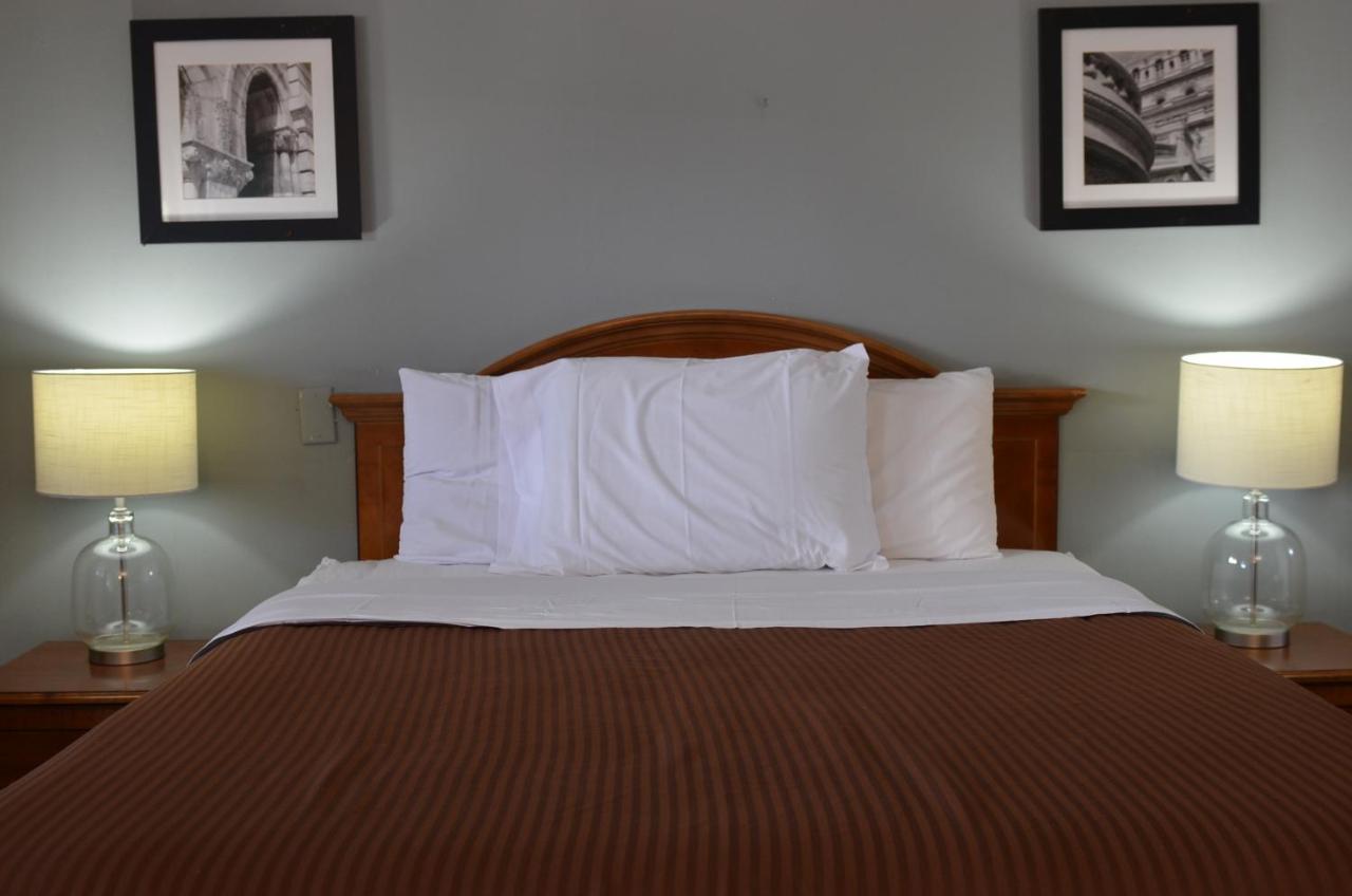 The Oak Motel La Grange Εξωτερικό φωτογραφία